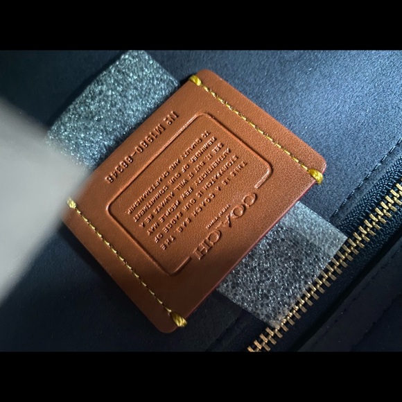 Coach 1941 Courier Carryall - Picture 9 of 11